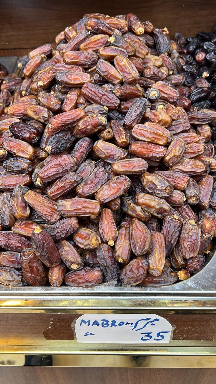 Mabroom Dates